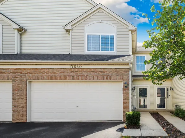 17640 S Alta Dr, Lockport, IL 60441