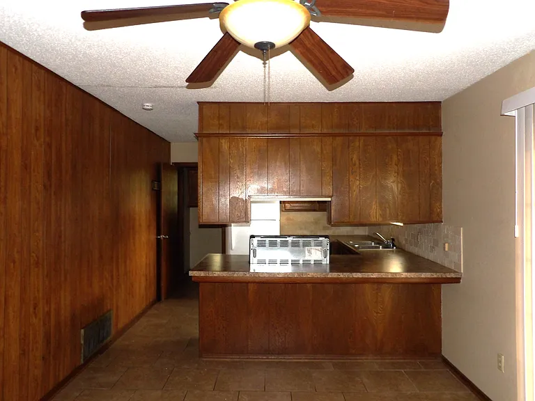 6706 SW Cherokee Cir — Photo 5