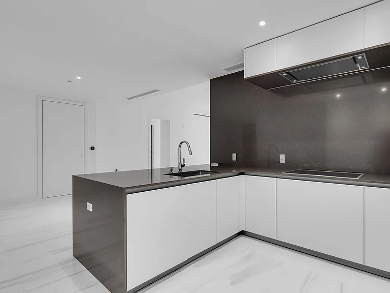 300 Biscayne Boulevard Way #3008 — Photo 20