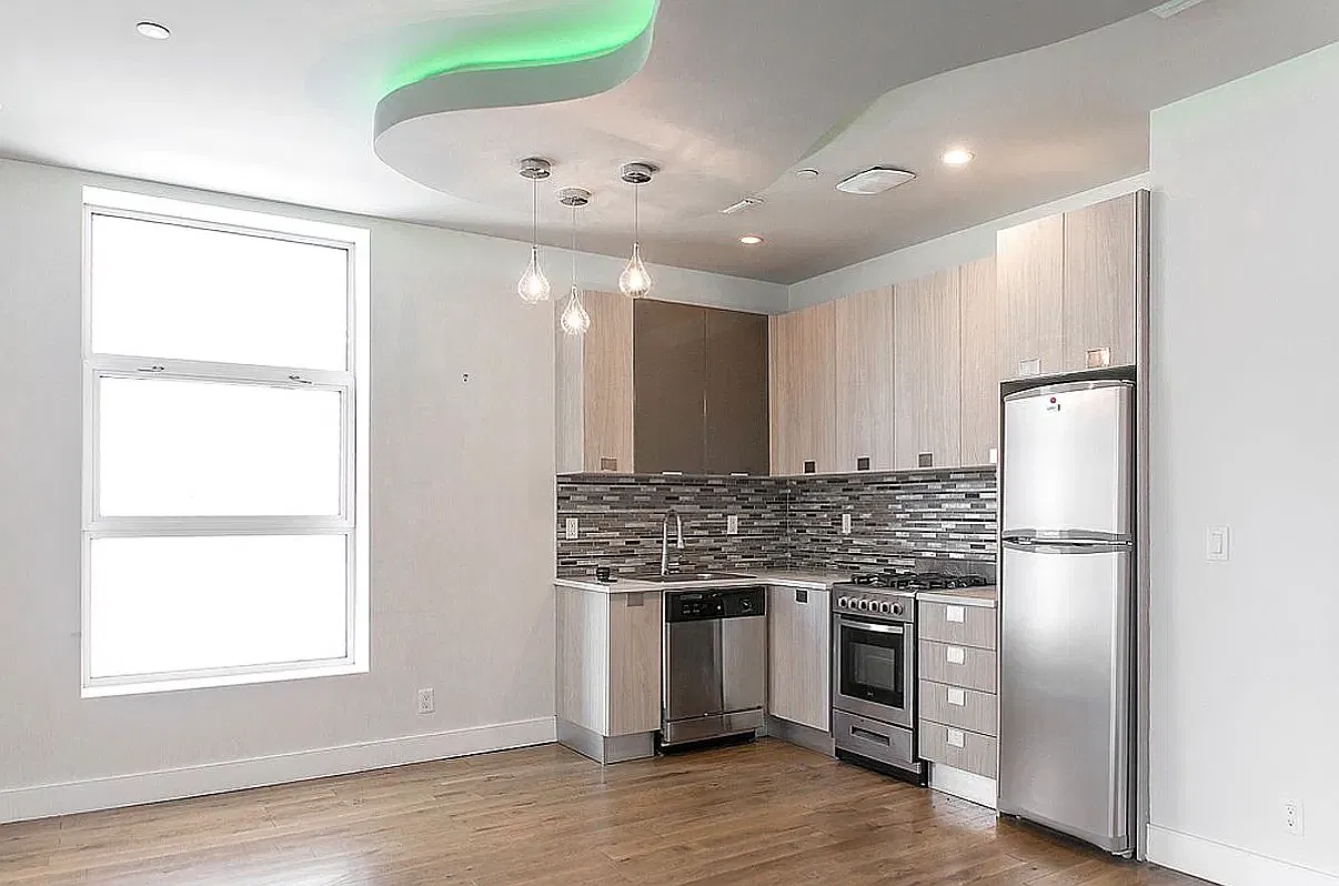 88 Jefferson Street — Photo 1
