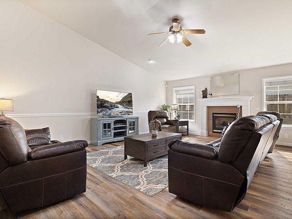 5th image of 1143 Eastridge Way