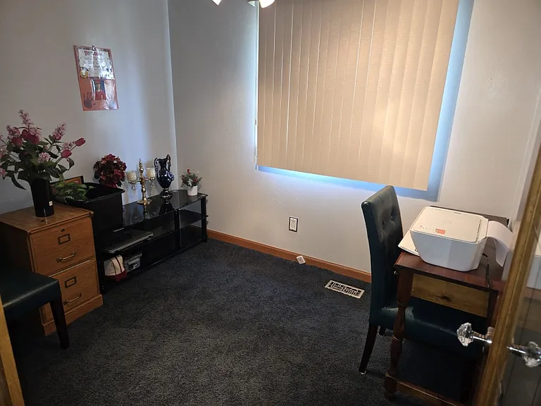 2340 Morton Ave — Photo 24
