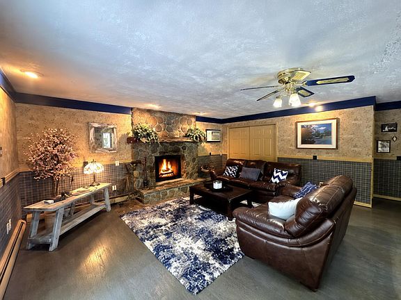 4th image of 7152 Pheasant Run