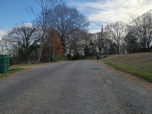 5th image of 107 Crescent Cir