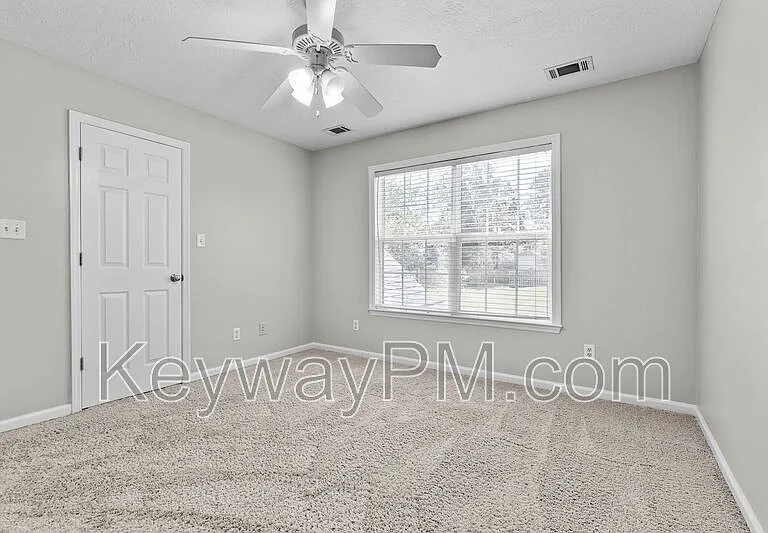 1091 Conn Dr — Photo 22