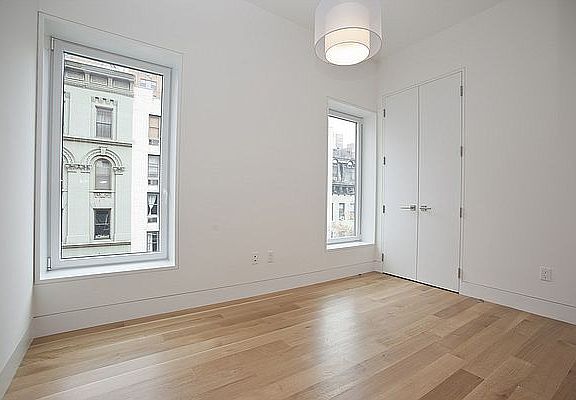 4th image of 1209 Lexington Ave Penthouse 1