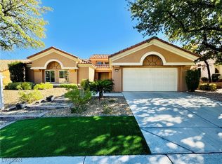 2656 Crown Ridge Dr, Las Vegas, NV 89134