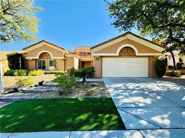 2656 Crown Ridge Dr, Las Vegas, NV 89134