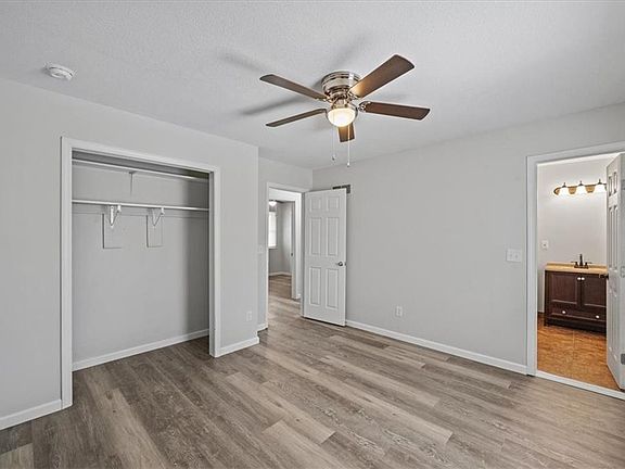 5th image of 9826 Hardesty Ave