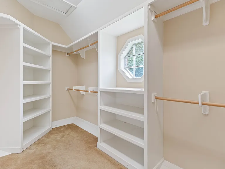504 Alonda Dr — Photo 21