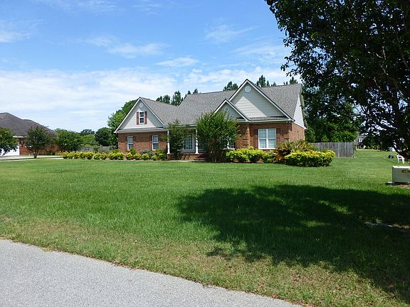 3rd image of 9011 Oakfield Dr