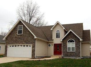 420 Eagle Nest Dr, Chesterton, IN 46304