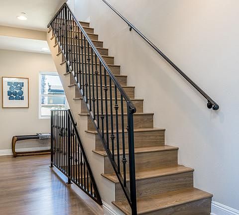 4th image of 5922 Barton Ave