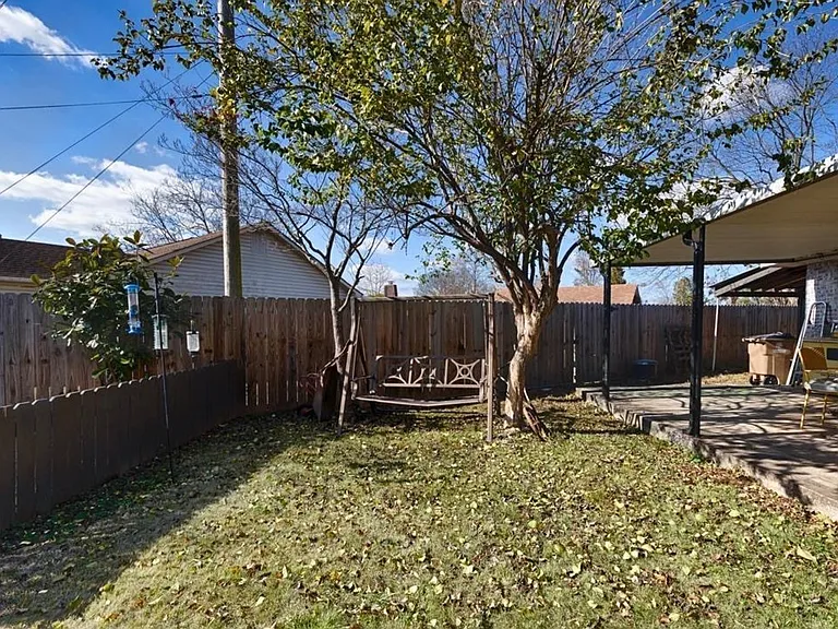 1511 10th Ave SE — Photo 7