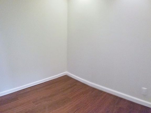 4th image of 3045 Ocean Pkwy Suite 1A