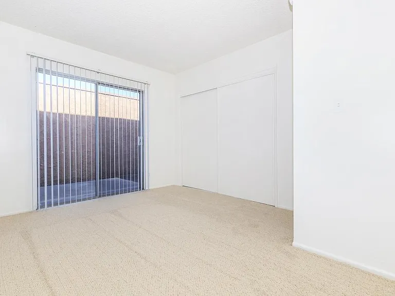 La Ramada Apartment Homes — Photo 25