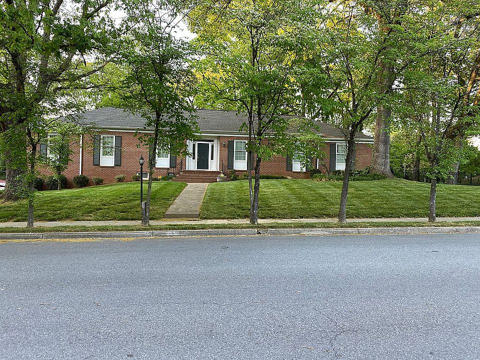 1st image of 695 Glendale Dr