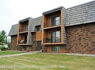3120 10th St SW #9, Minot, ND 58701