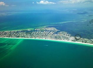 212 52nd St, Holmes Beach, FL 34217