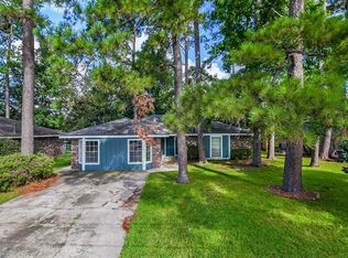 121 Chestnut St, Mandeville, LA 70471