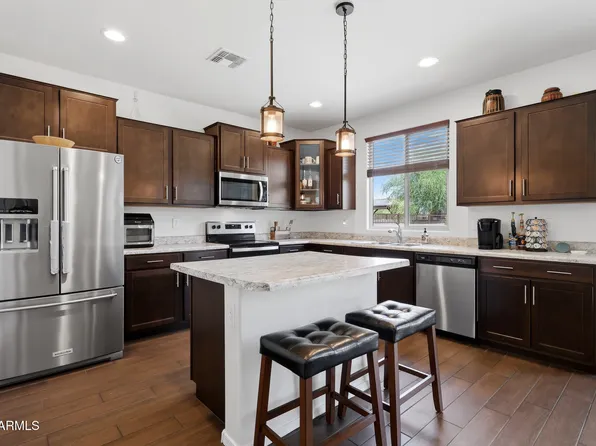 17792 W JESSIE Lane, Surprise, AZ 85387
