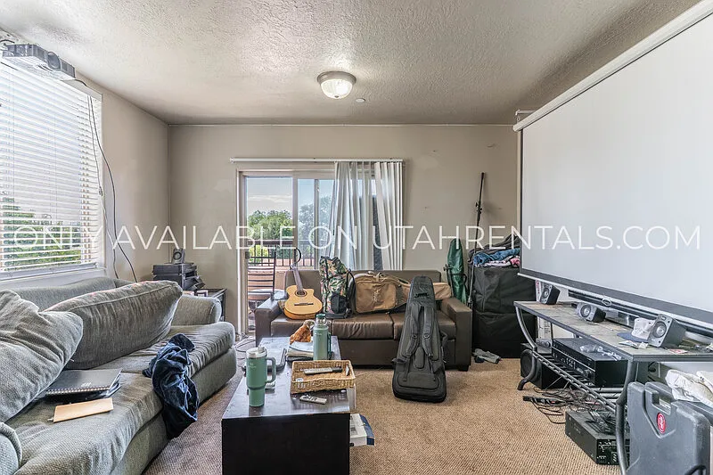 1 bed, 1.0 bath, 1196 sqft, $600 — Photo 4
