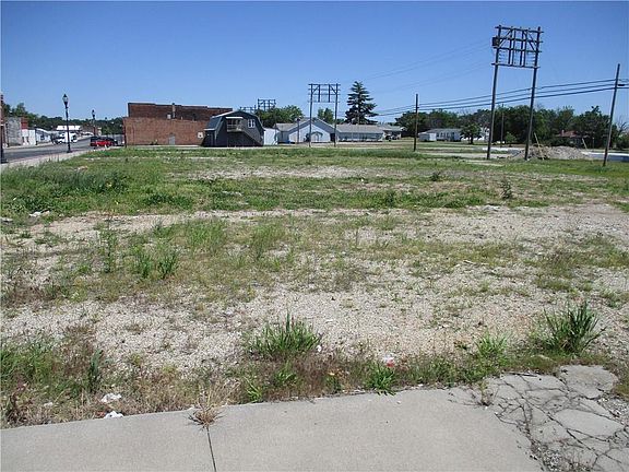 5th image of 317 S Main St