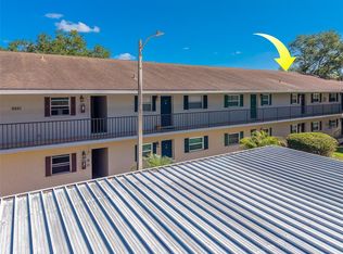 9881 113th St APT 215, Seminole, FL 33772