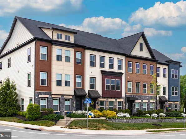 7916 Ashland Dr, Alexandria, VA 22315