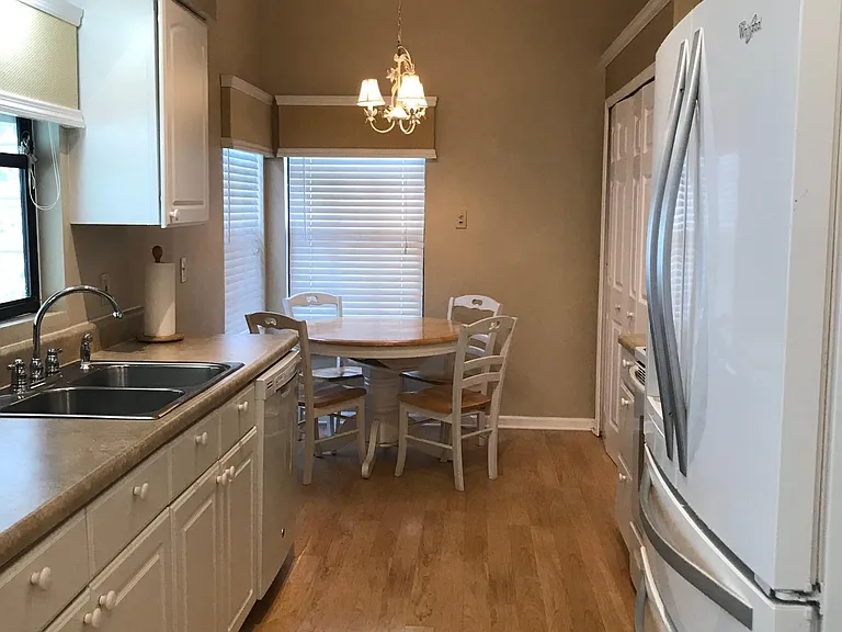 7420 Spring Villas Cir — Photo 31
