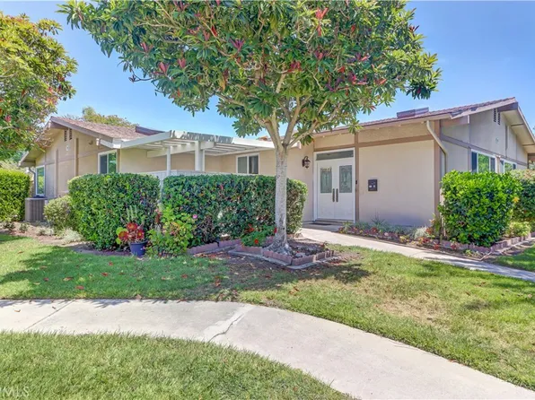 703 Avenida Sevilla Unit D, Laguna Woods, CA 92637