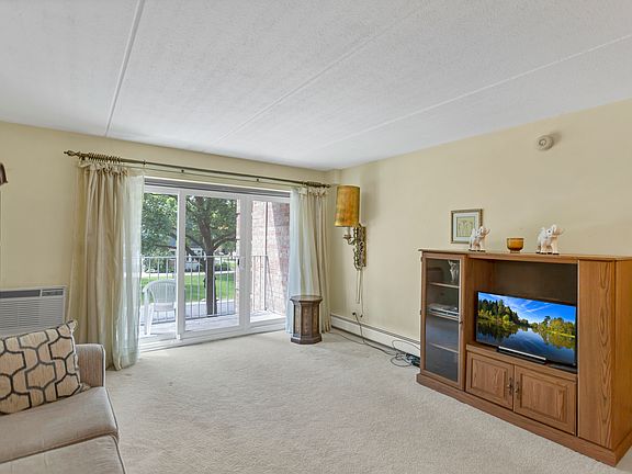 5th image of 5125 Blodgett Ave APT 208