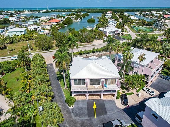 2nd image of 117 Coco Plum Dr #E2