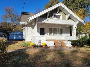 805 S 2nd St, Clinton, MO 64735