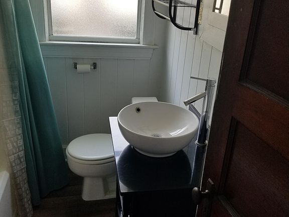 5th image of 906 1st St S