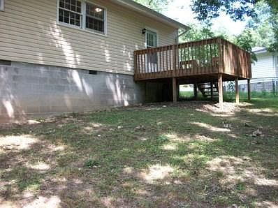 2nd image of 1713 Vann Way