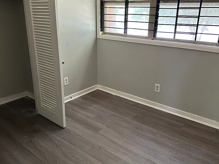 5208 Kingswood Cir — Photo 5
