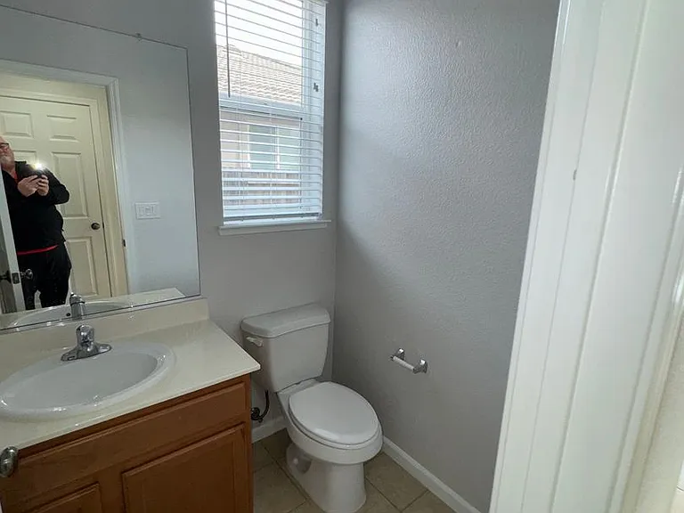 7916 Splendid Way — Photo 9
