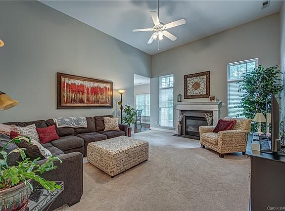5th image of 1632 Brookhaven Dr