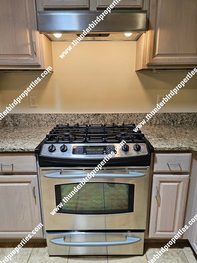 500 Rodeo Rd — Photo 4