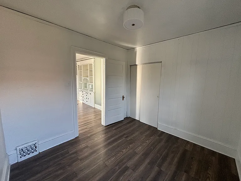 513 N 50th St #515 — Photo 27