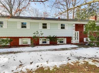 39 N Little Tor Rd, New City, NY 10956