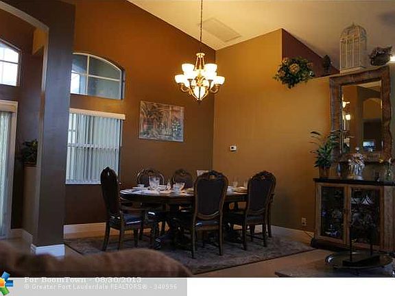 3rd image of 9157 Cove Point Cir
