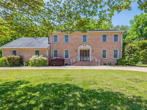 8957 River Cres, Suffolk, VA 23433