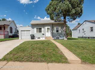 1412 1st St W, Dickinson, ND 58601
