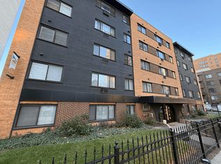 Sheridan Glen - 6040 N Sheridan Rd, Chicago, IL 60660