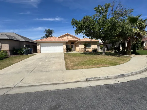 10910 New Forest Dr, Bakersfield, CA 93312
