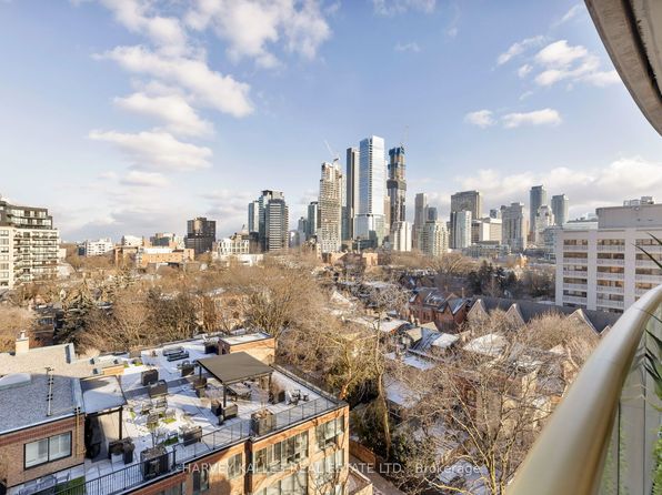 151 Avenue Rd #805, Toronto, ON M5R 0B8
