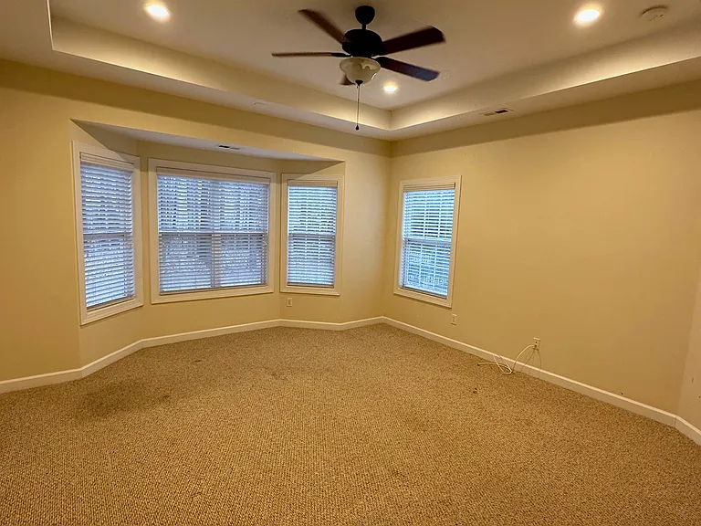 14810 Provence Ln — Photo 22