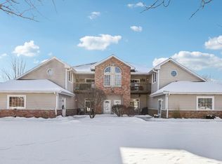 521 Lawson School Rd APT 8, Delavan, WI 53115